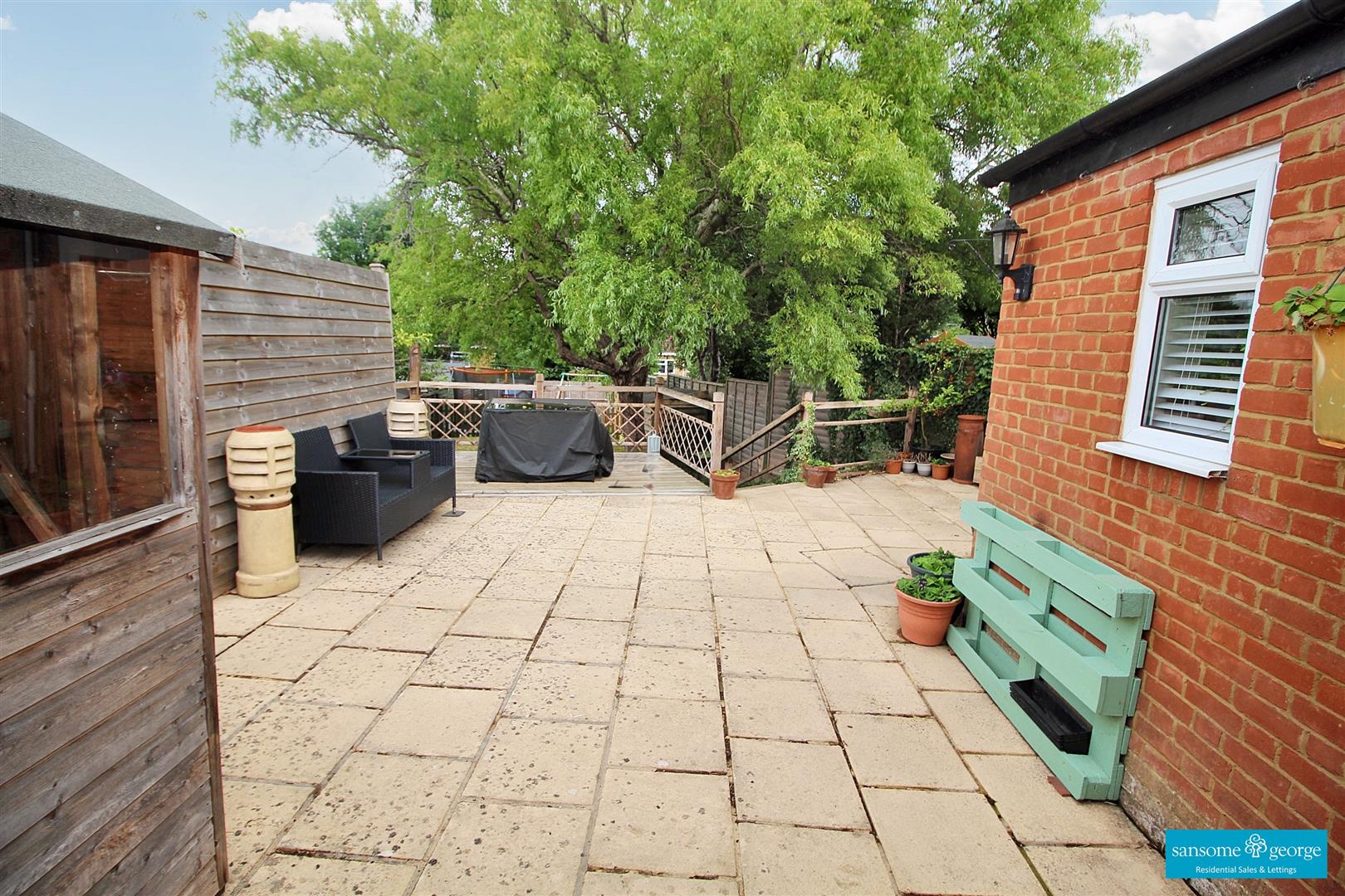 Chapel Hill, Tilehurst, Reading